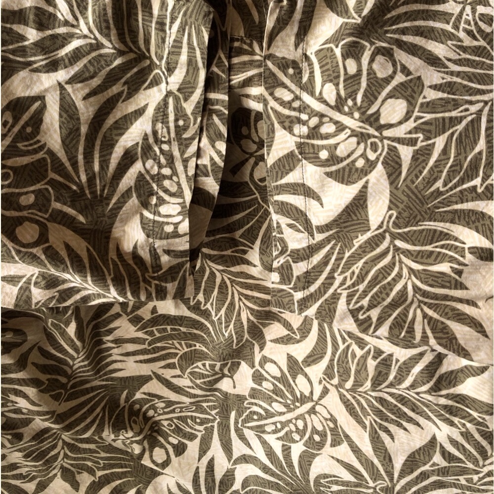 Columbia Island vibes shirt.